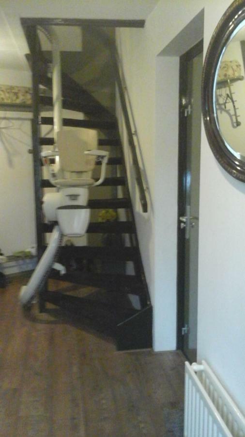 Bed And Breakfast Devijfbees Barendrecht Esterno foto